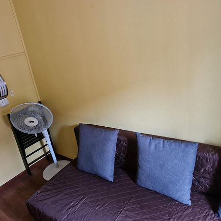 Pensao Residencial Flor Dos Cavaleiros Hotel Lisboa Екстериор снимка