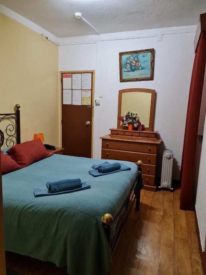 Pensao Residencial Flor Dos Cavaleiros Hotel Lisboa Екстериор снимка