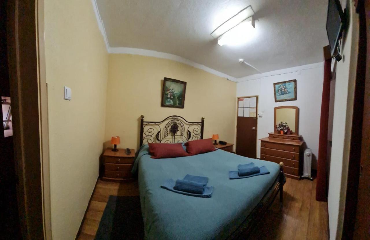 Pensao Residencial Flor Dos Cavaleiros Hotel Lisboa Екстериор снимка
